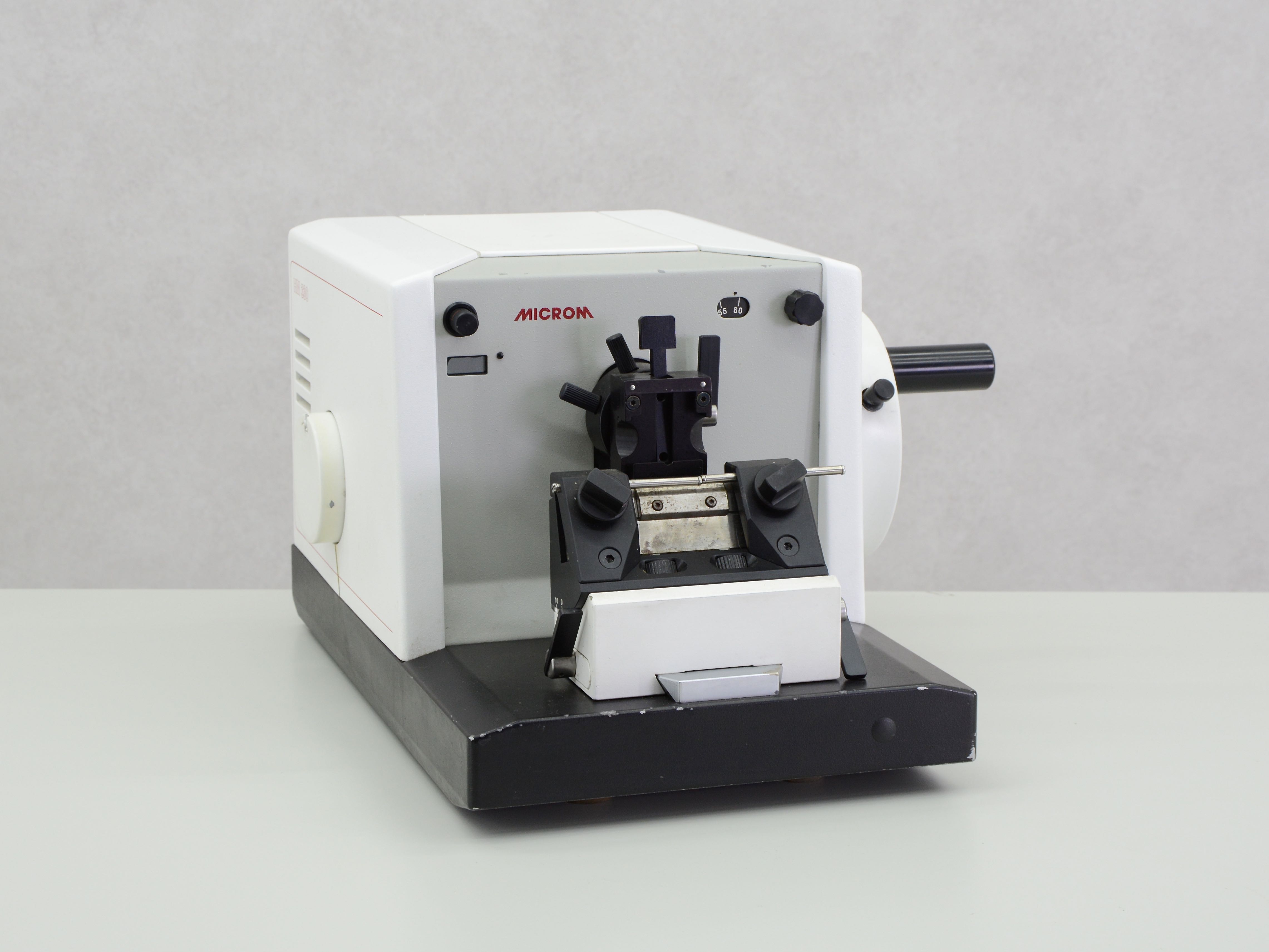 Microtomen Microm HM330 rotary microtoom - Gemini BV
