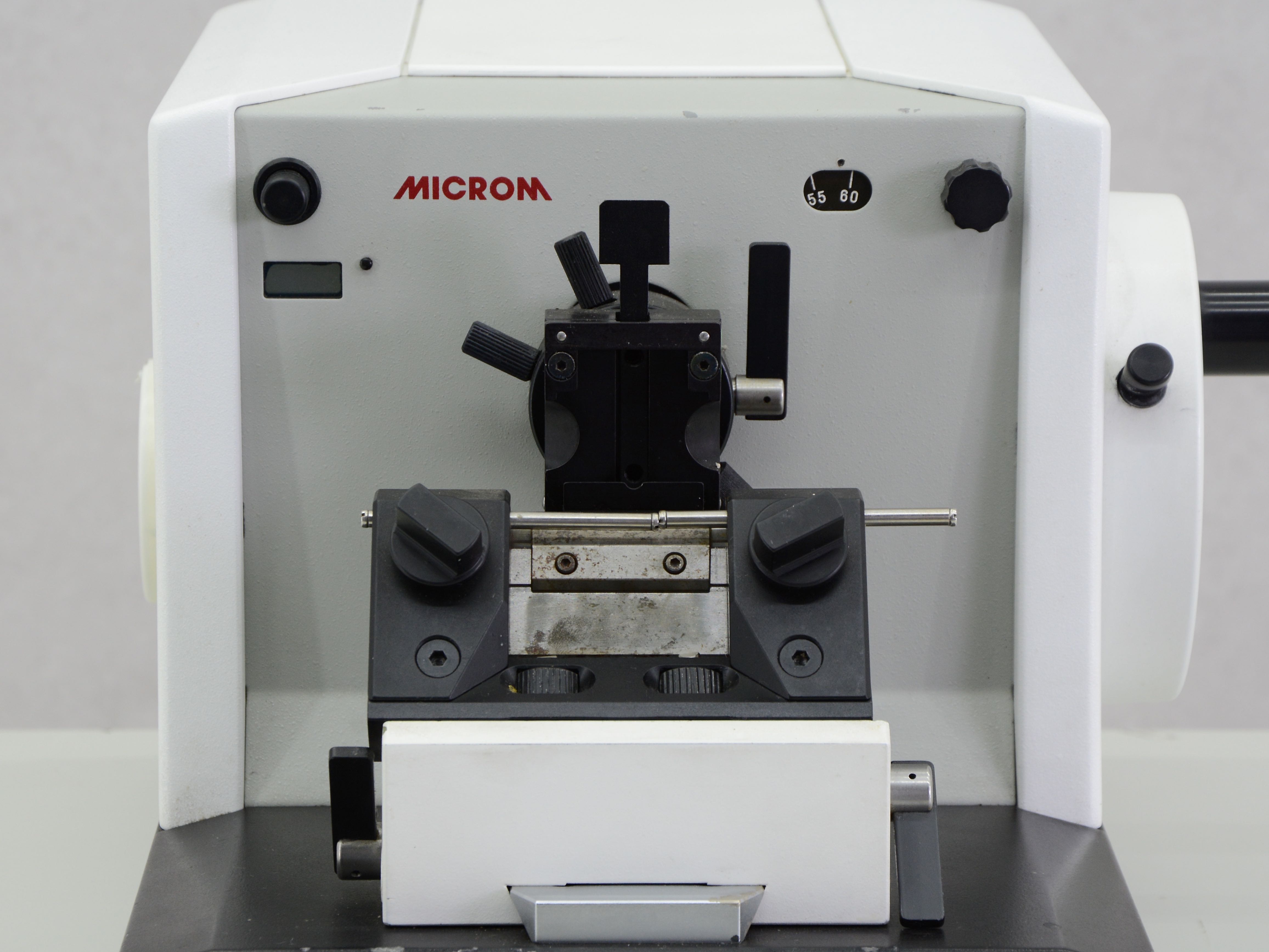 Microtomen Microm HM330 rotary microtoom - Gemini BV
