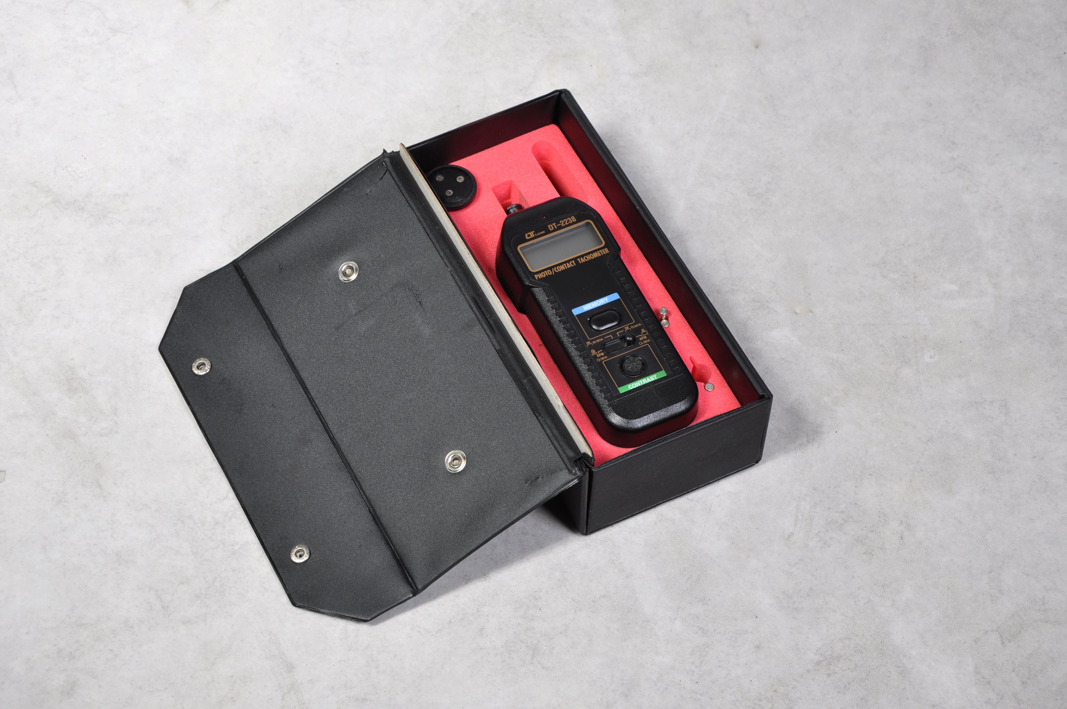 Lutron DT2238 photo/contact tachometer Gemini BV